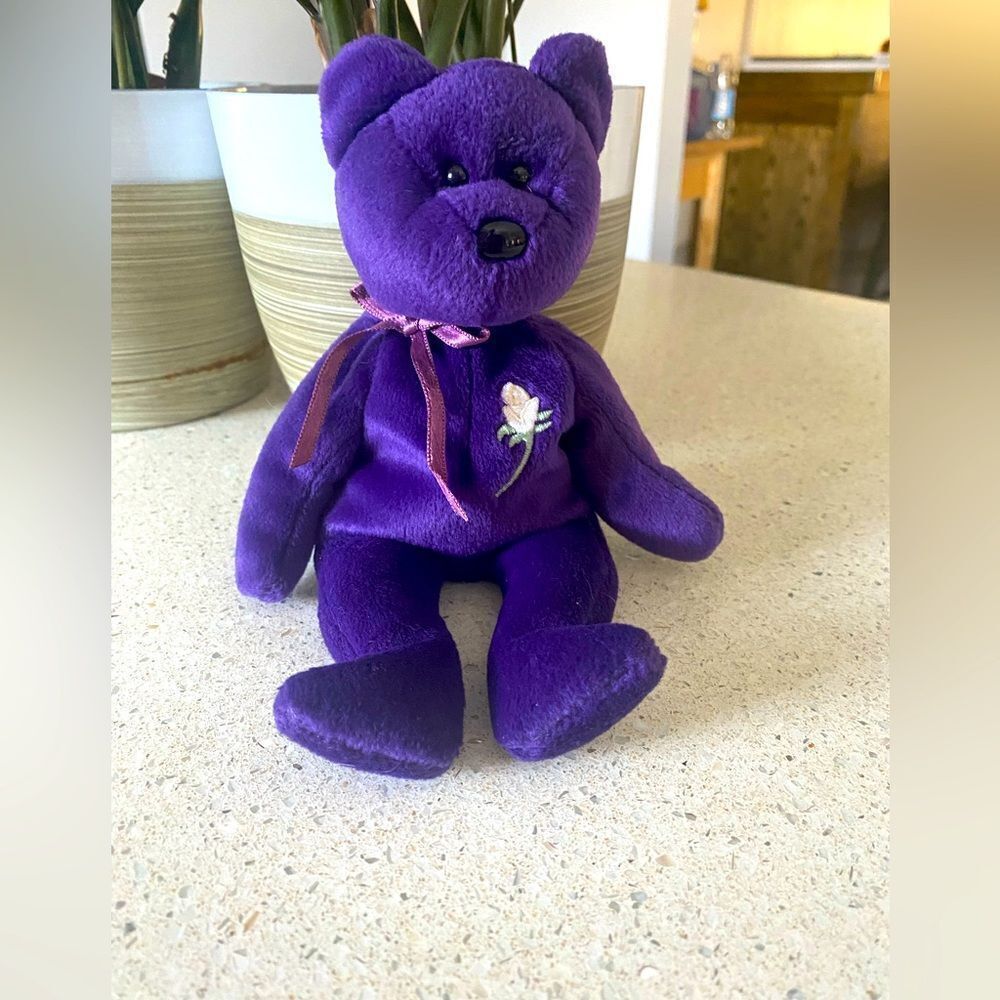 Vintage 1997 princess Ty beanie baby